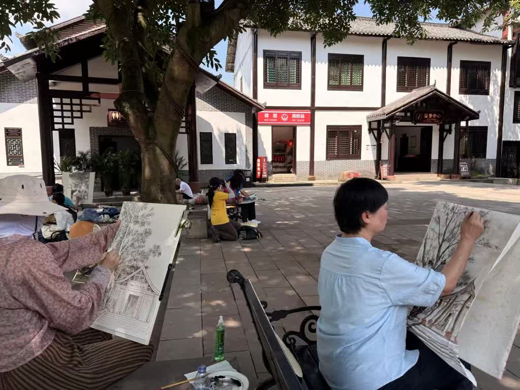 循《四渡》光影 绘赤水新篇——香港画家古蔺写生行(图2) 循《四渡》光影 绘赤水新篇——香港画家古蔺写生行(图2)